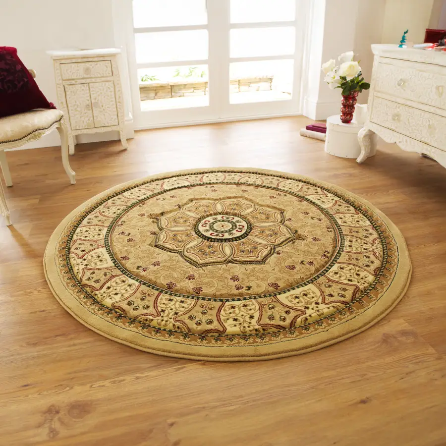 Stylish round carpet